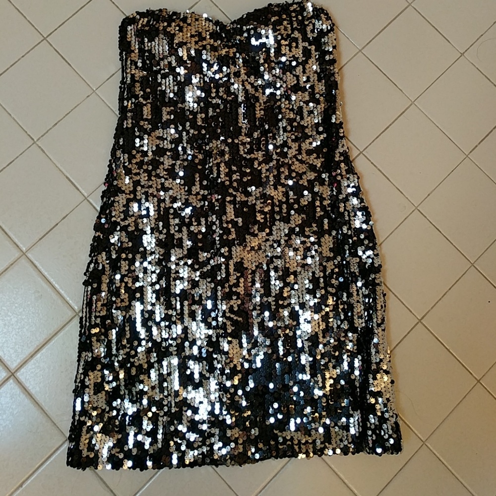 Black and silver sequin strapless party dress